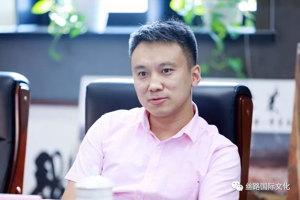 杨东平丝路青年.jpg