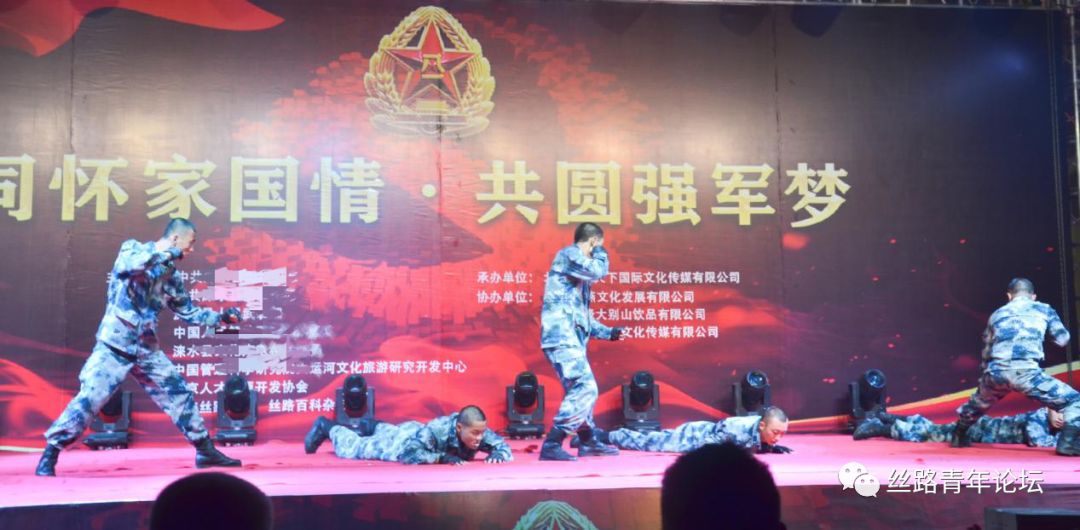 （战士的精彩表演.jpg