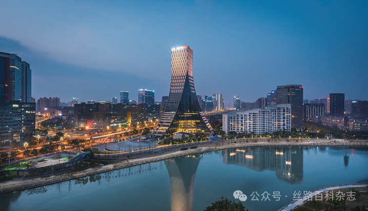 成都夜色.png